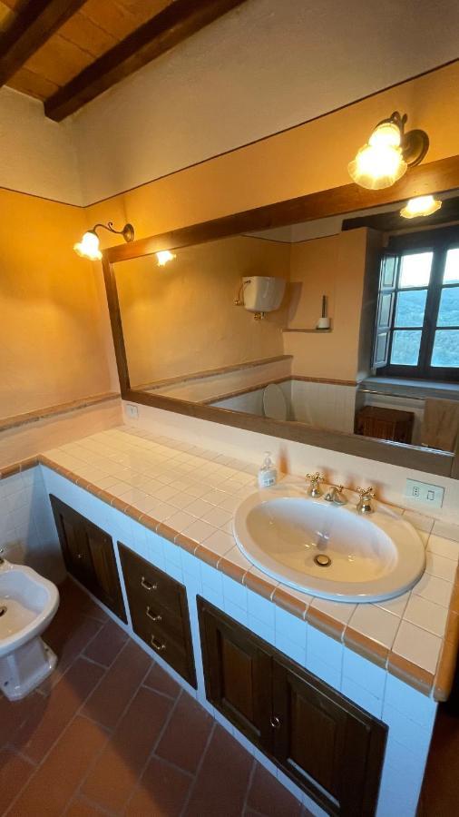 Castello Di Gaiche Apartment Collebaldo Екстериор снимка