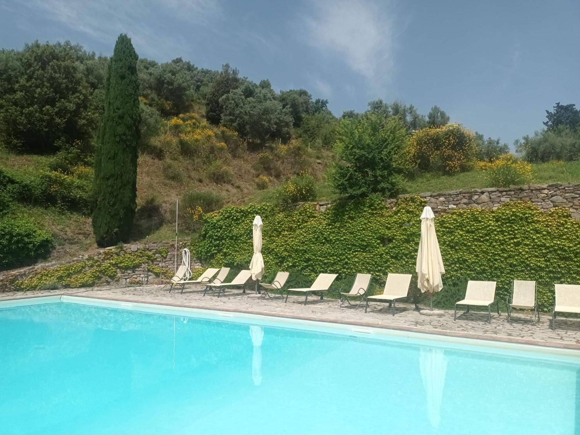 Castello Di Gaiche Apartment Collebaldo Екстериор снимка